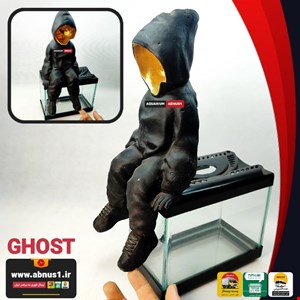 مجسمه بزرگ لبه نشین روح تو خالی